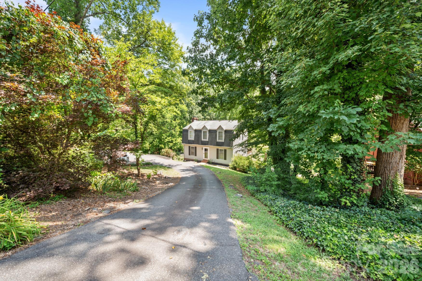 112 Wedgewood Drive
