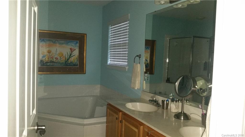 Potters Trace - Residential