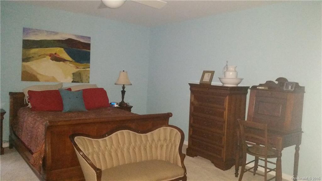 Potters Trace - Residential