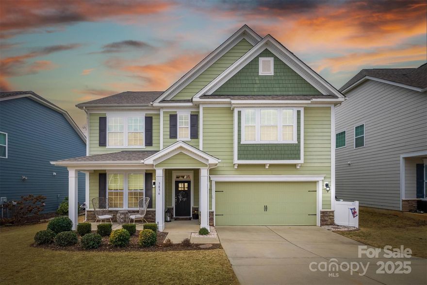 Experience easy living with this 4 bed 3 1/2 bath home in the amazing Bridgewater at Sherrills Ford Community! 
The home boasts over 3,200 heated square feet with an open floor plan. 
It features a large kitchen with island seating and a separate space that can be used for breakfast nook. In addition, there’s a large formal dining room. 
Upstairs you’ll find 4 bedrooms and 3 full bathrooms as well as an extra living area that is currently being used as a media room! The media room features a projector screen with surround sound for optional use of entertainment! 
The community amenities are close by for quick and easy access.  
There is a club house with a pool, pickleball court, basketball court, etc! 
This property is conventionally located to Publix shopping, Lake access, restaurants and more!

*BACK ON MARKET due to no fault of the seller*. The buyers job changed and they had to move out of state.