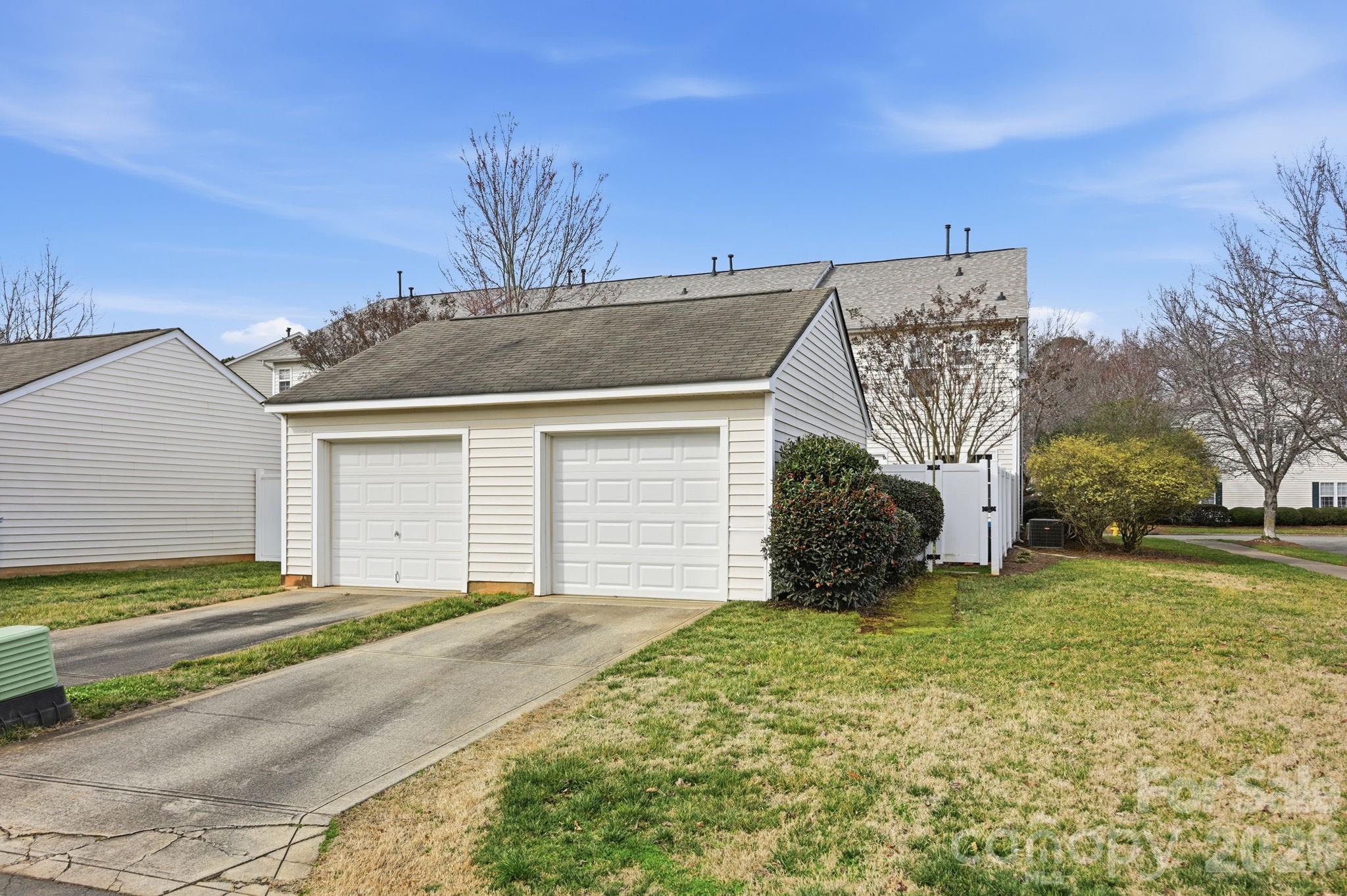 12394 Swan Wings Place