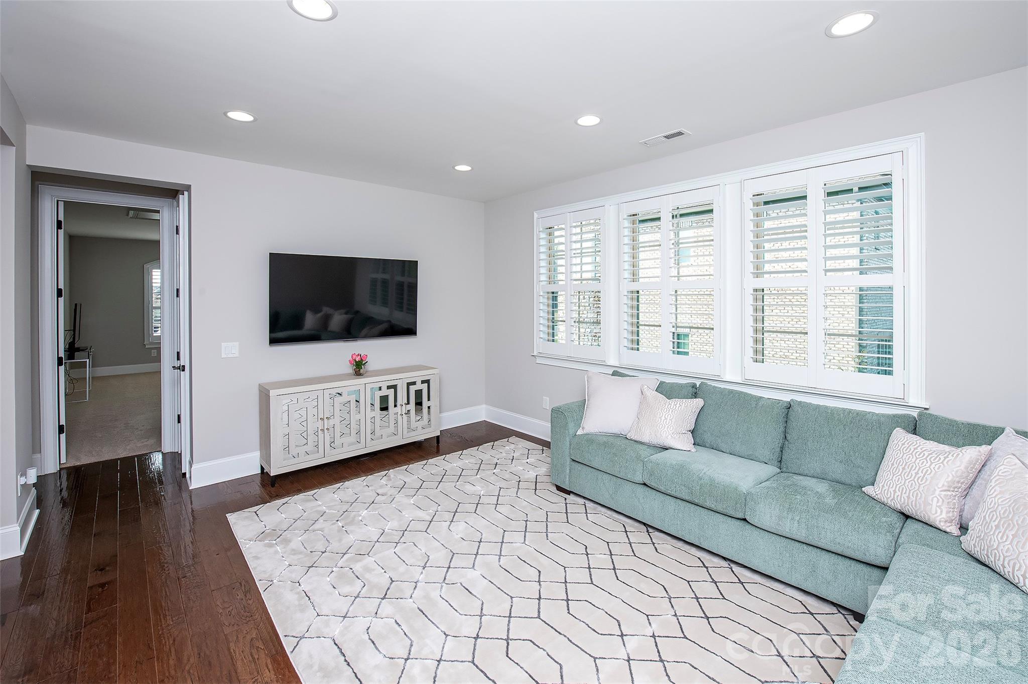 Ladera - Residential