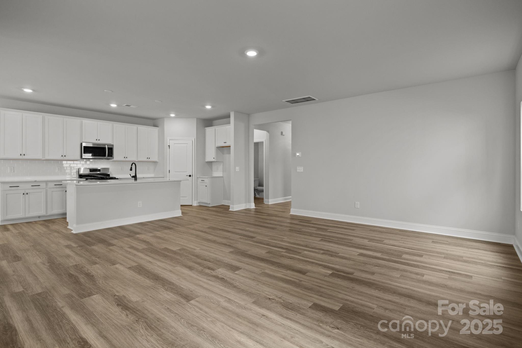 4021 Grommet Court