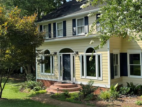 1112 Carole Court Matthews NC 28104