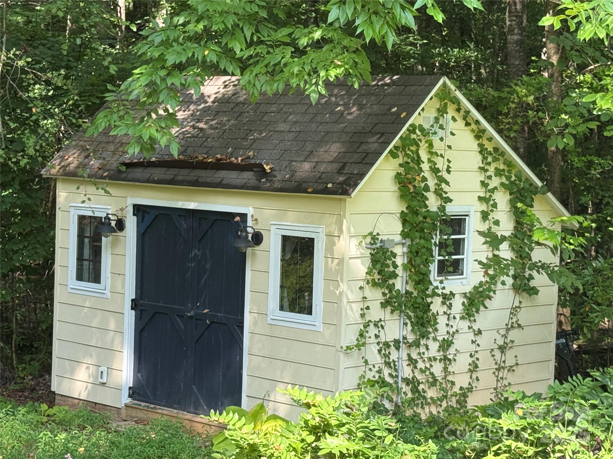 1112 Carole Court