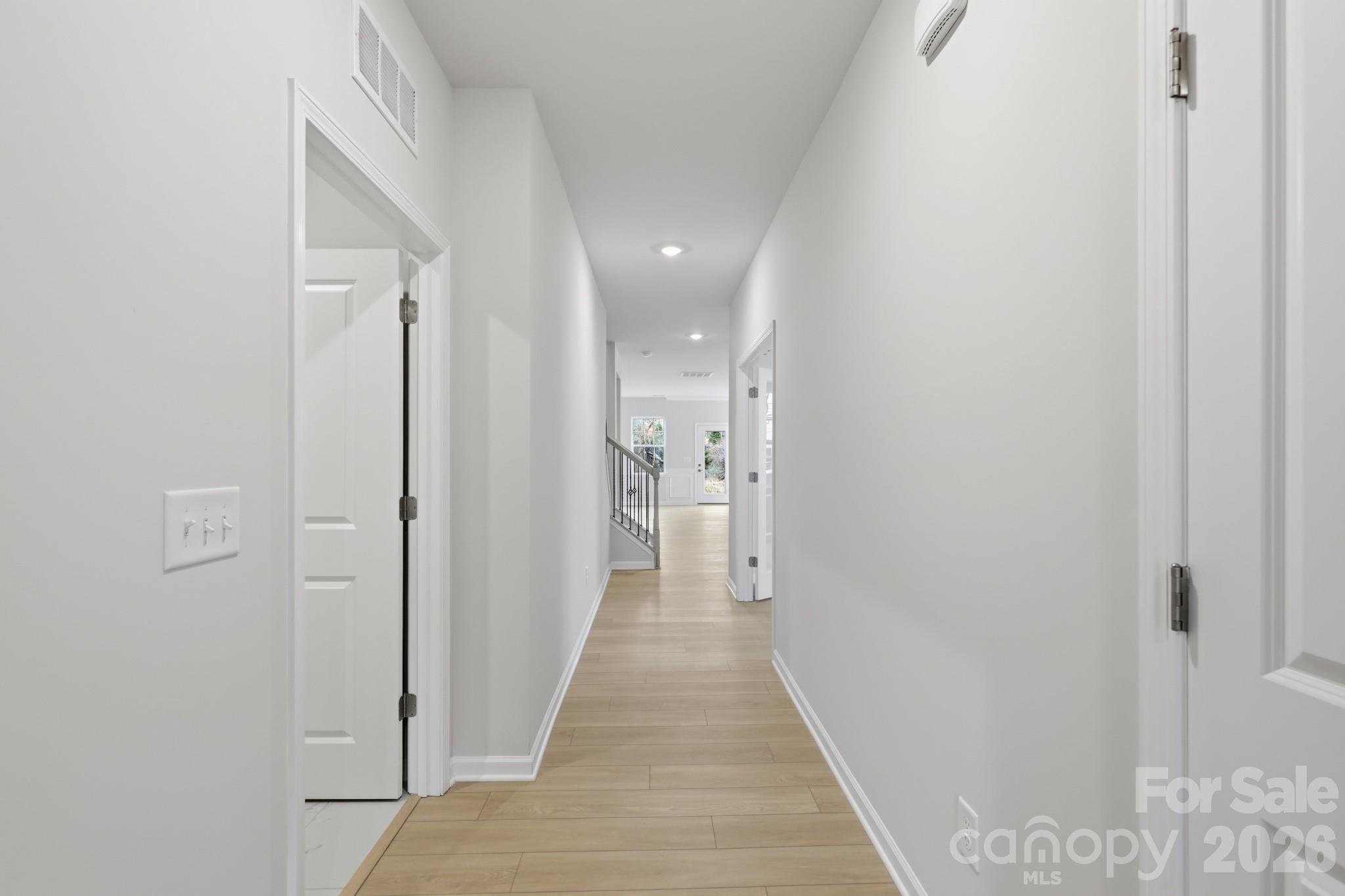 Roselyn - Residential