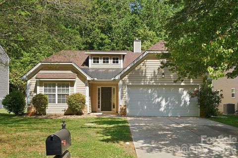 Photo of 4275 Wiregrass Road, Fort Mill, SC 29707 (MLS # 4368754)