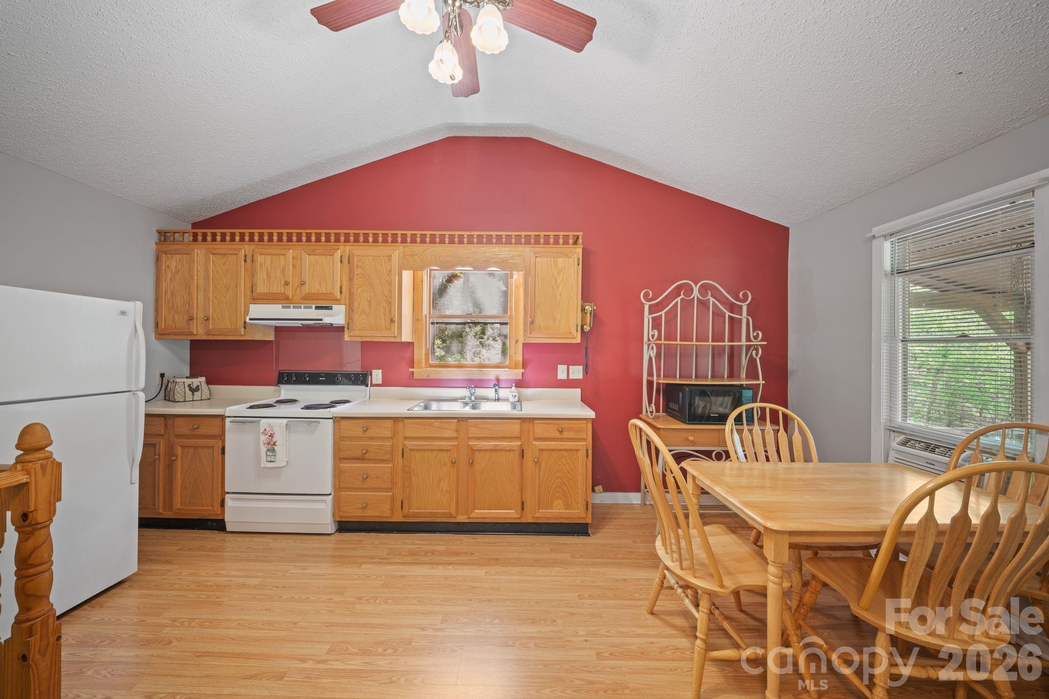 Hemlock Springs - Residential