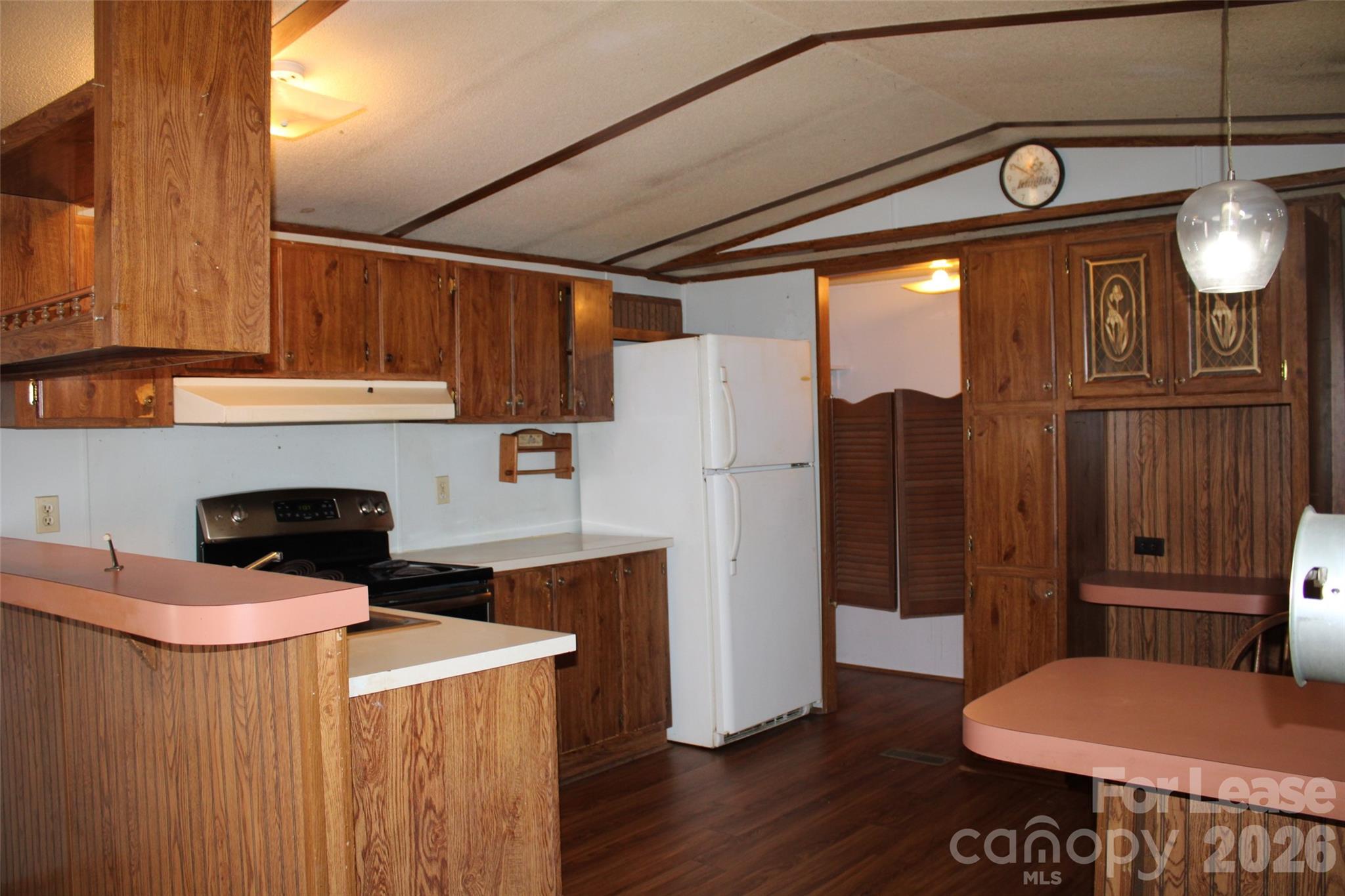 Applewood - Residential Lease