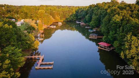 324 Bridgewater Lane Mooresville NC 28117
