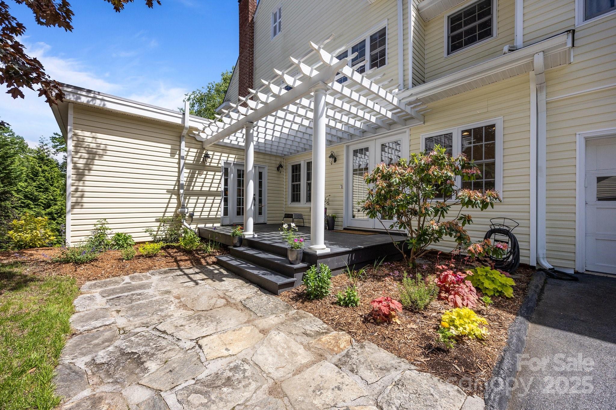 100 Poplar Spring Trail