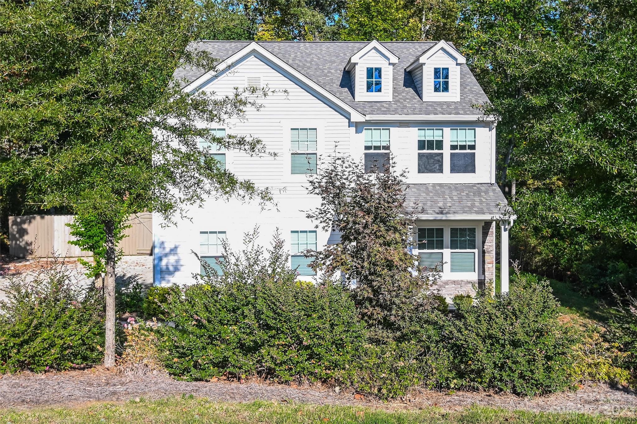 Sherwood Forest - Residential Lease