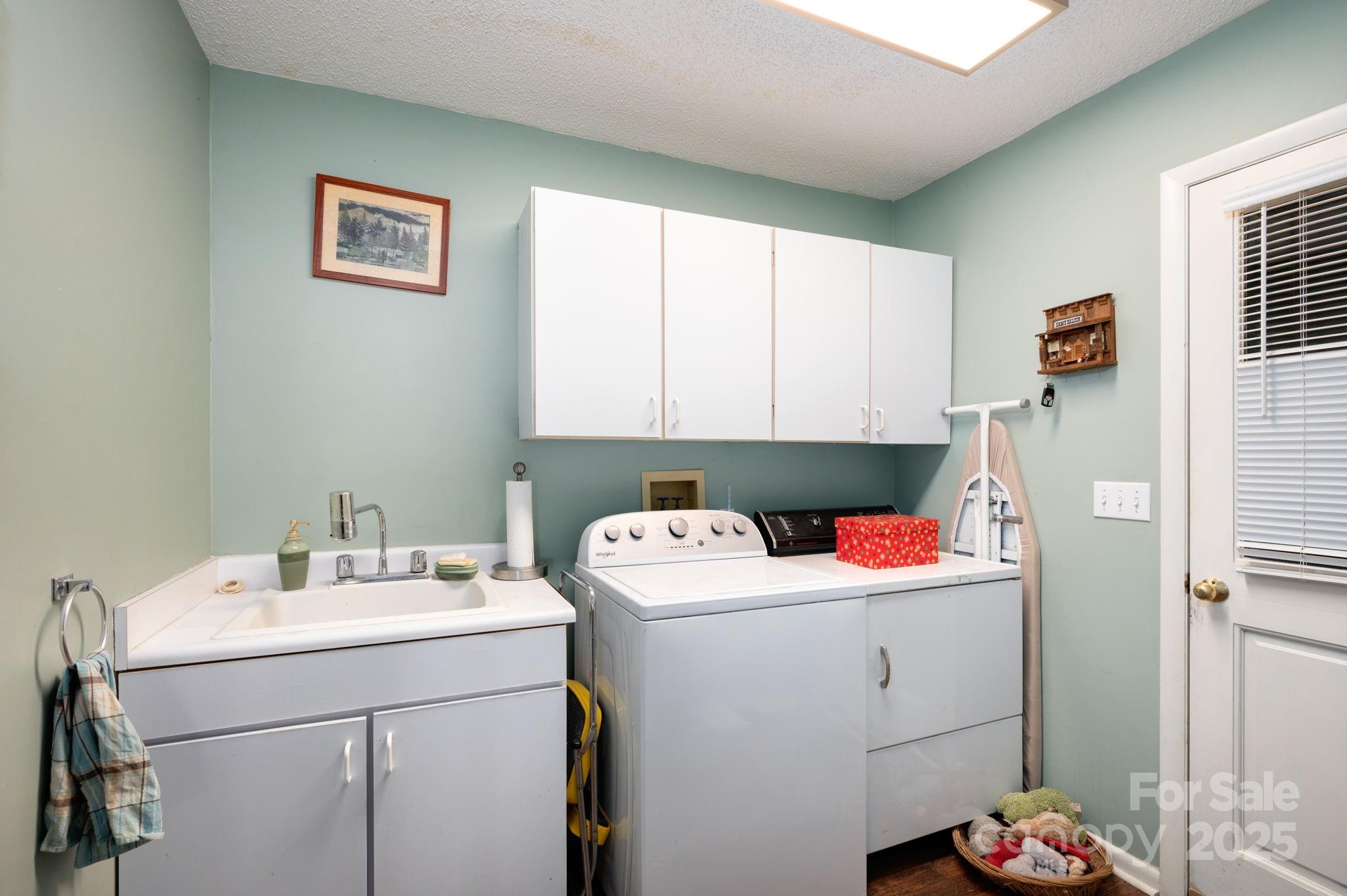 Wolf Laurel - Residential