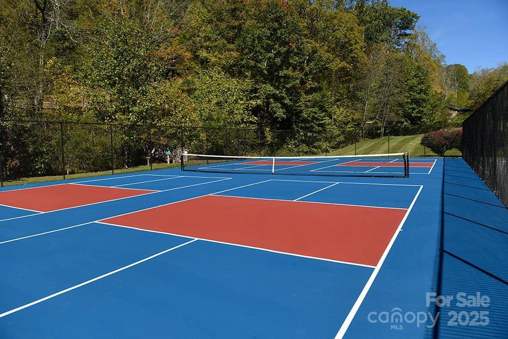 Wolf Laurel - Residential