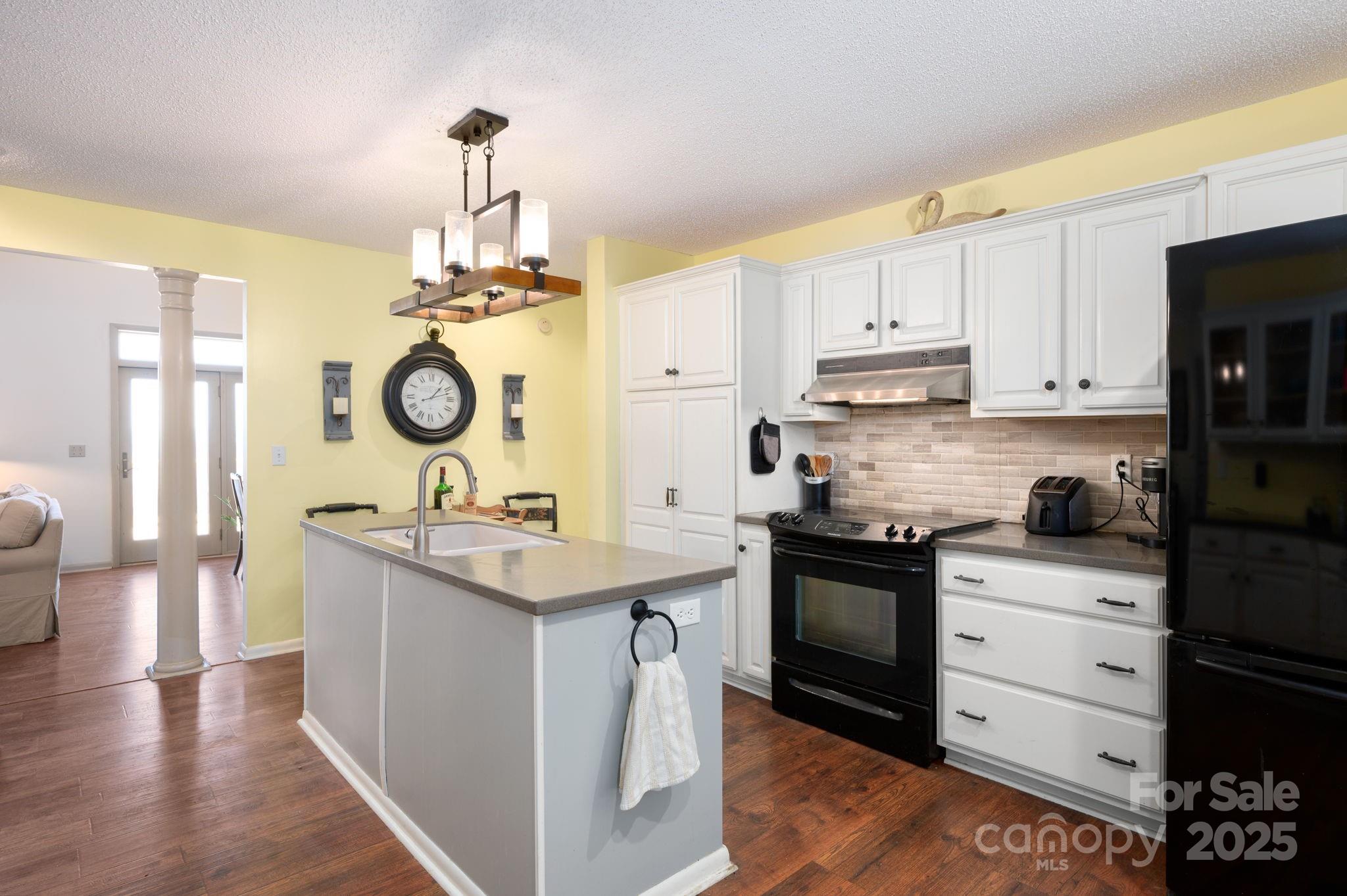 Wolf Laurel - Residential