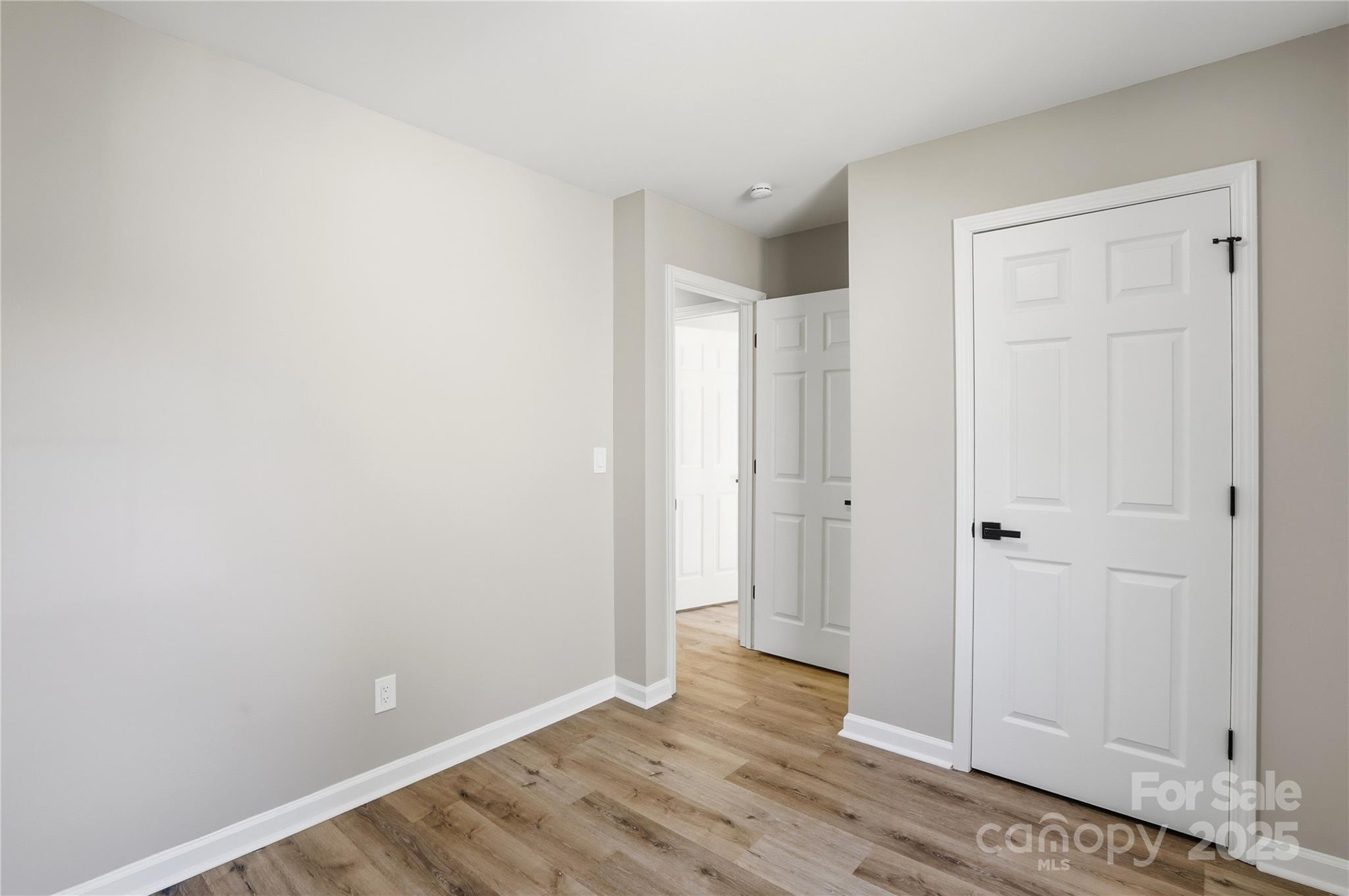 Jordans Pond - Residential