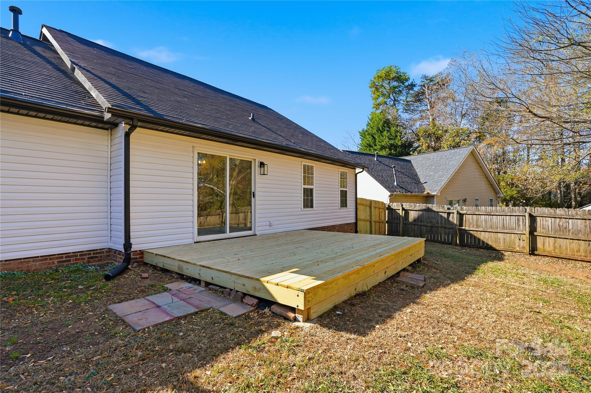Jordans Pond - Residential