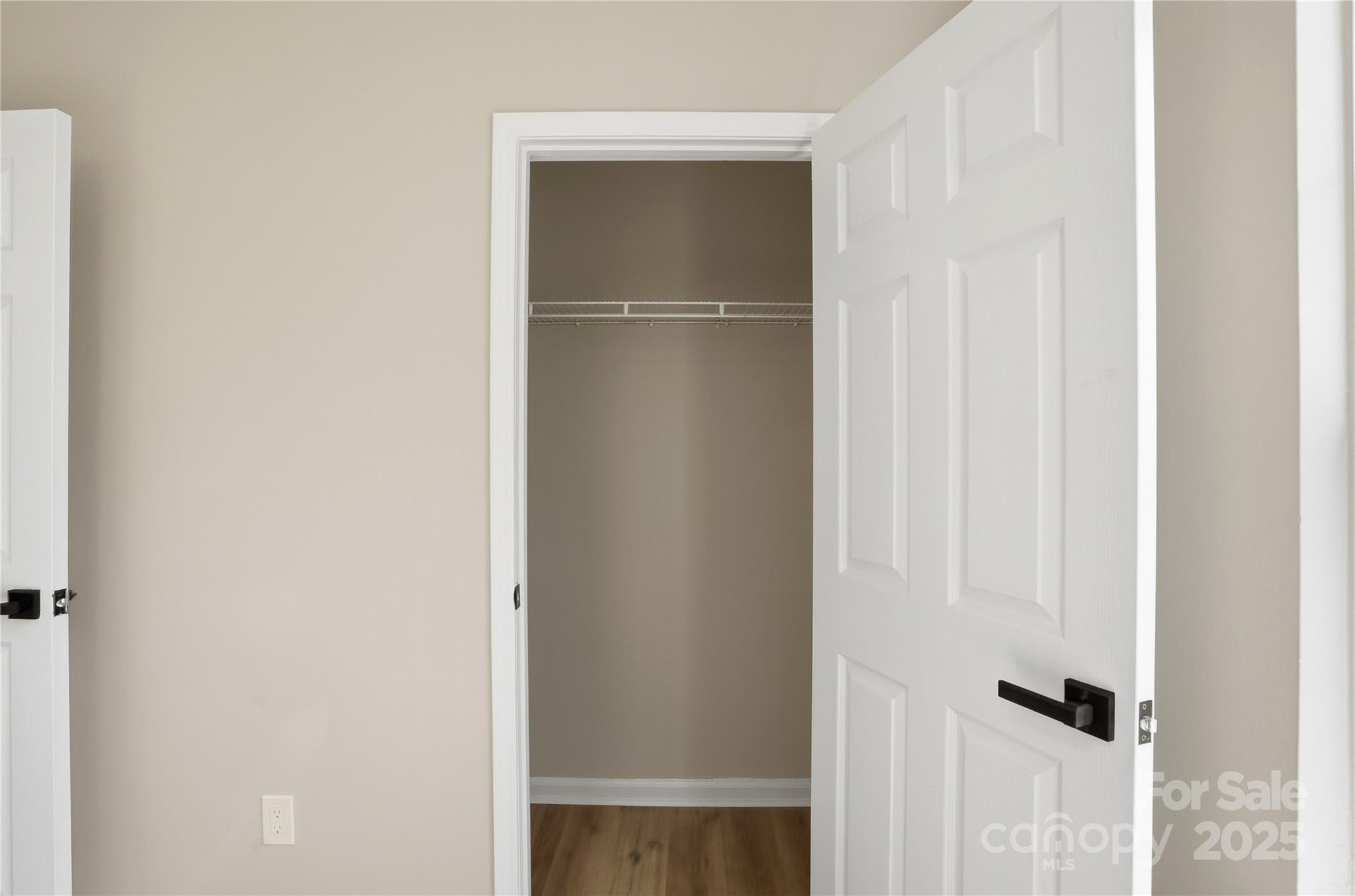 Jordans Pond - Residential