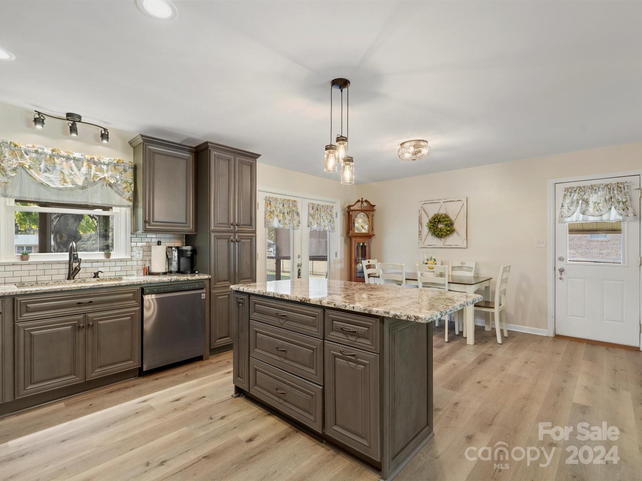 Wedgewood - Residential