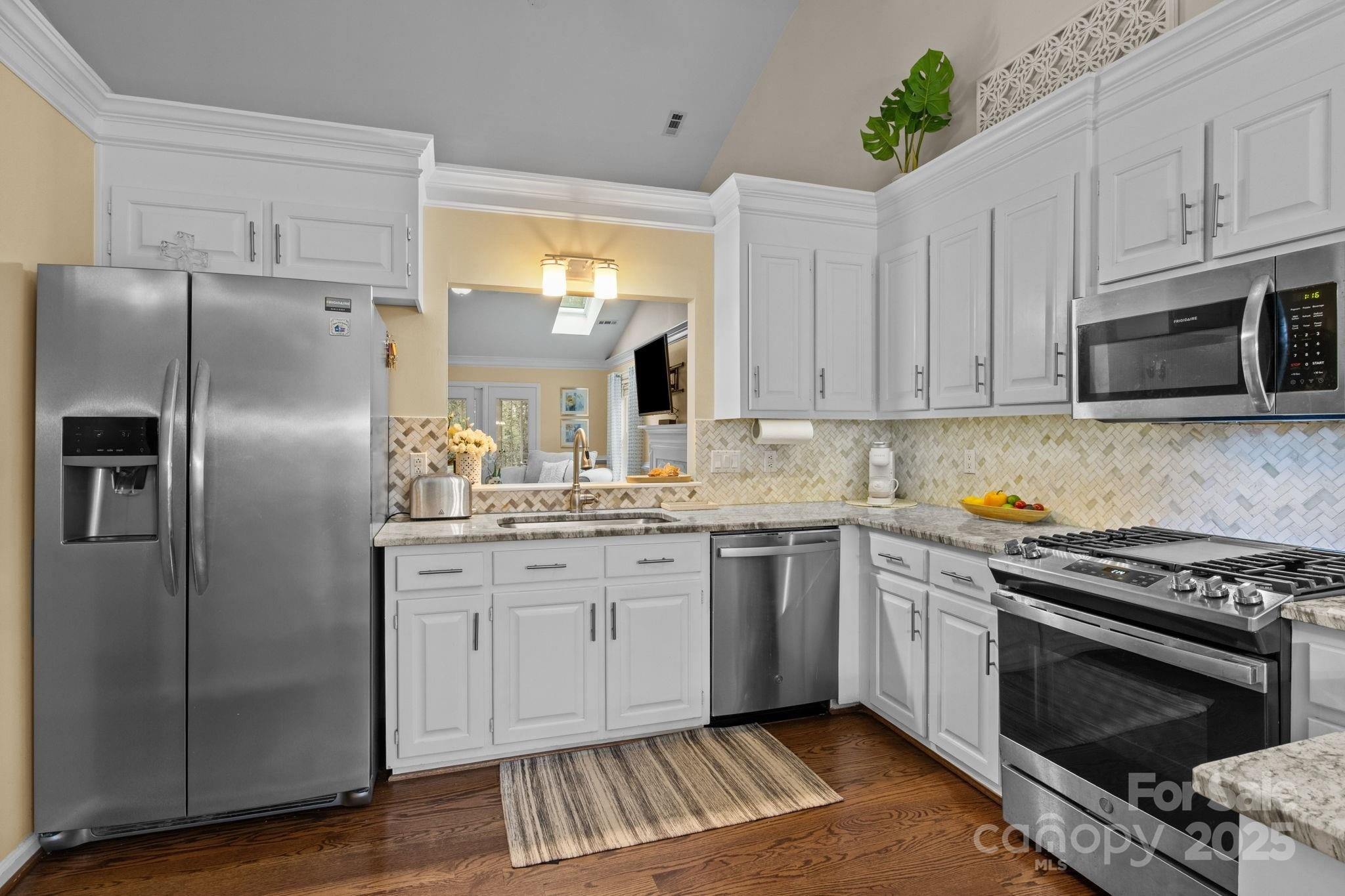 4729 Beech Crest Place