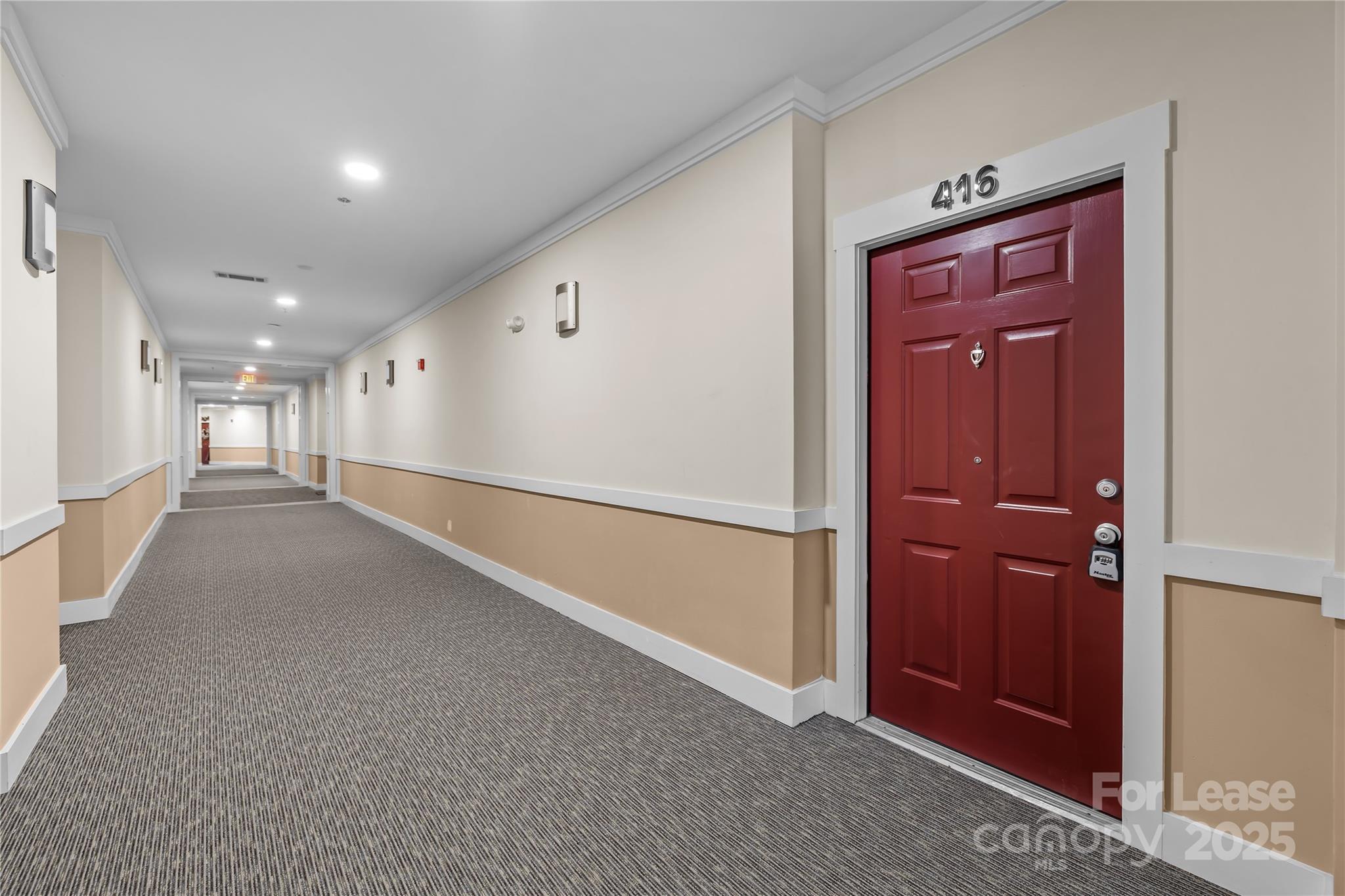 1000 E Woodlawn Road 416