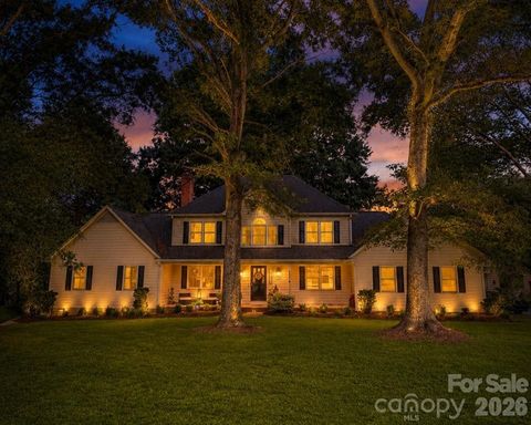 Photo of 103 Chateau Drive, Gastonia, NC 28056 (MLS # 4399434)
