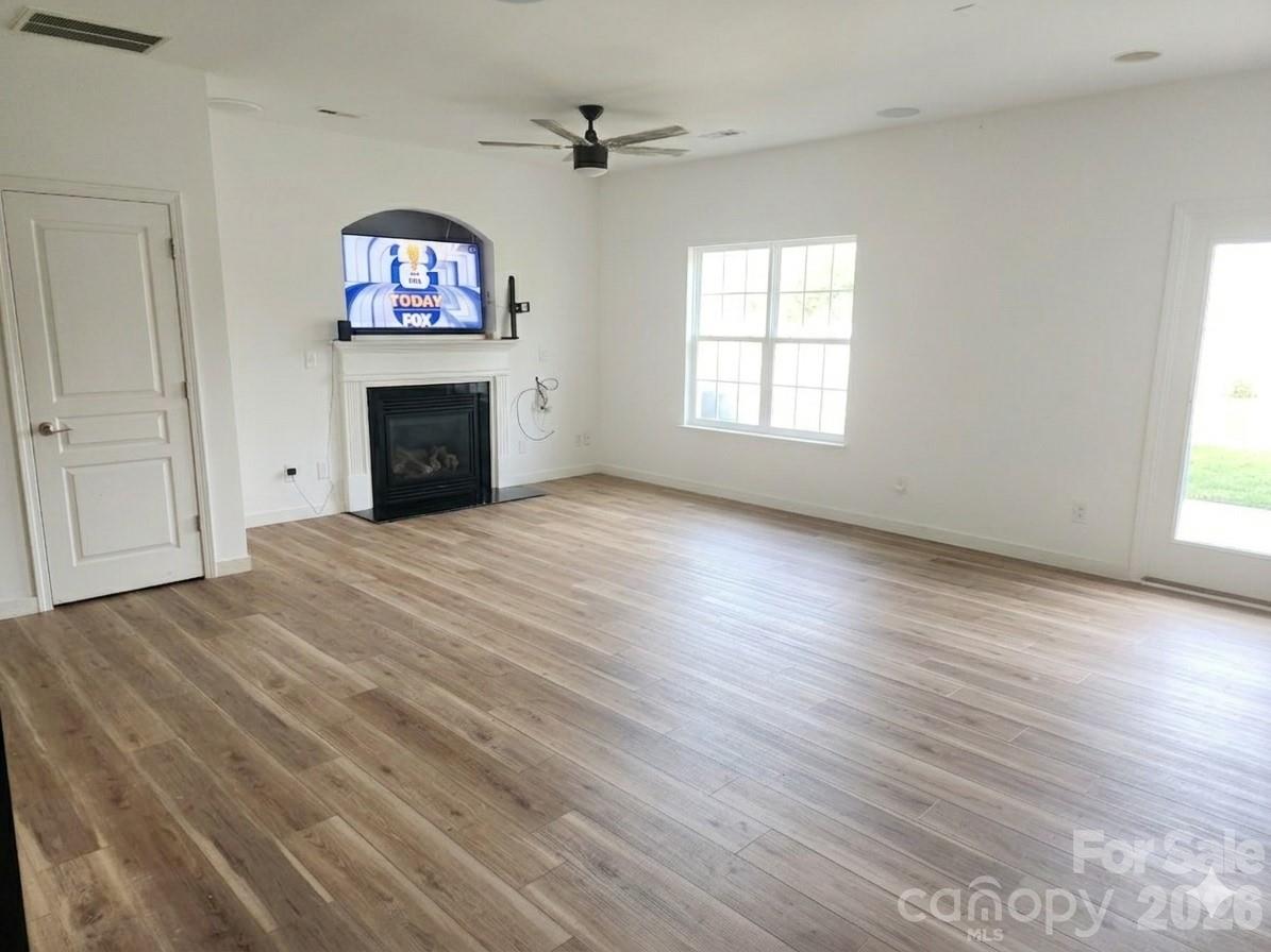 8804 Arrowhead Place Lane