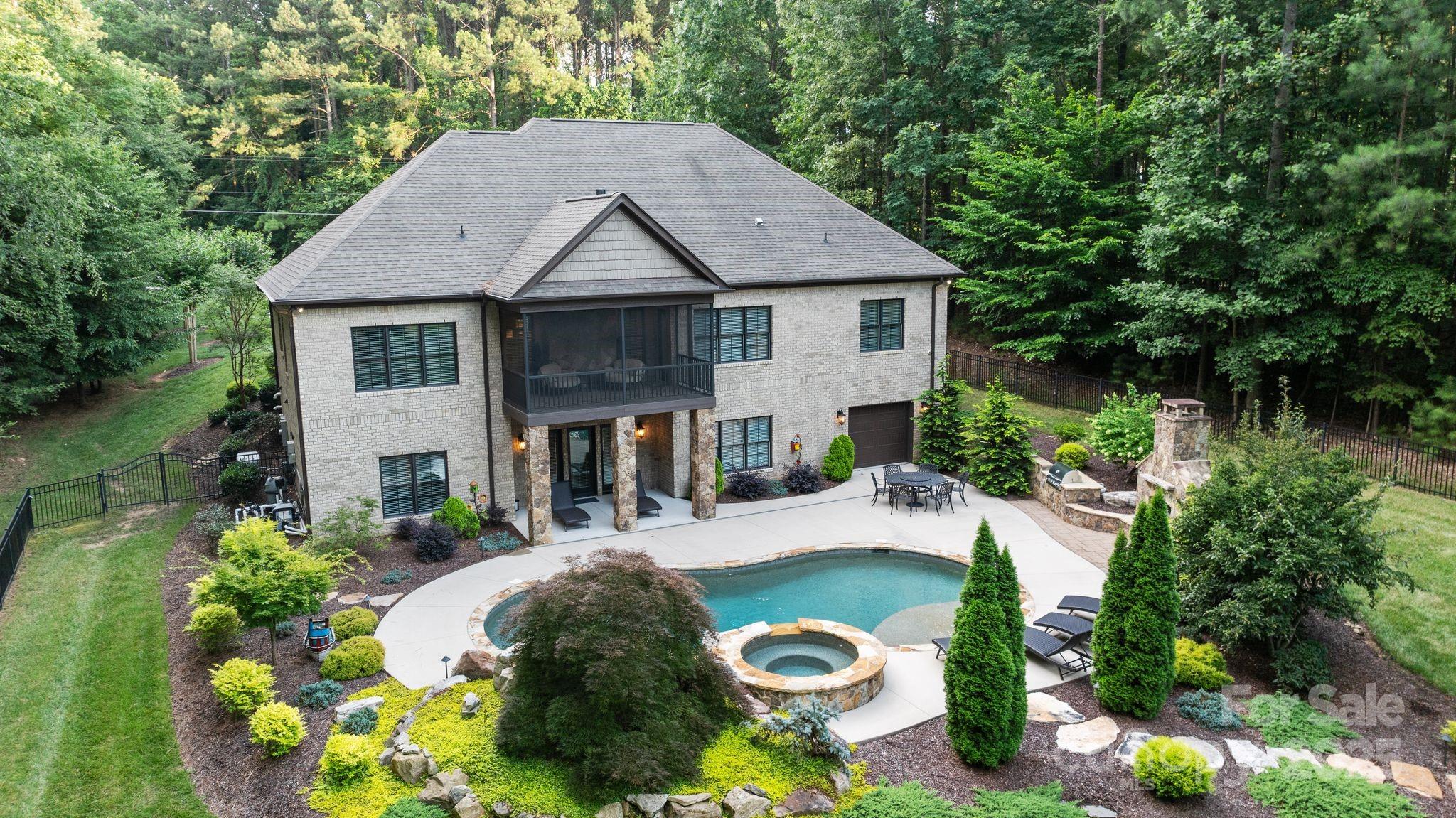 Beacon Pointe - Residential