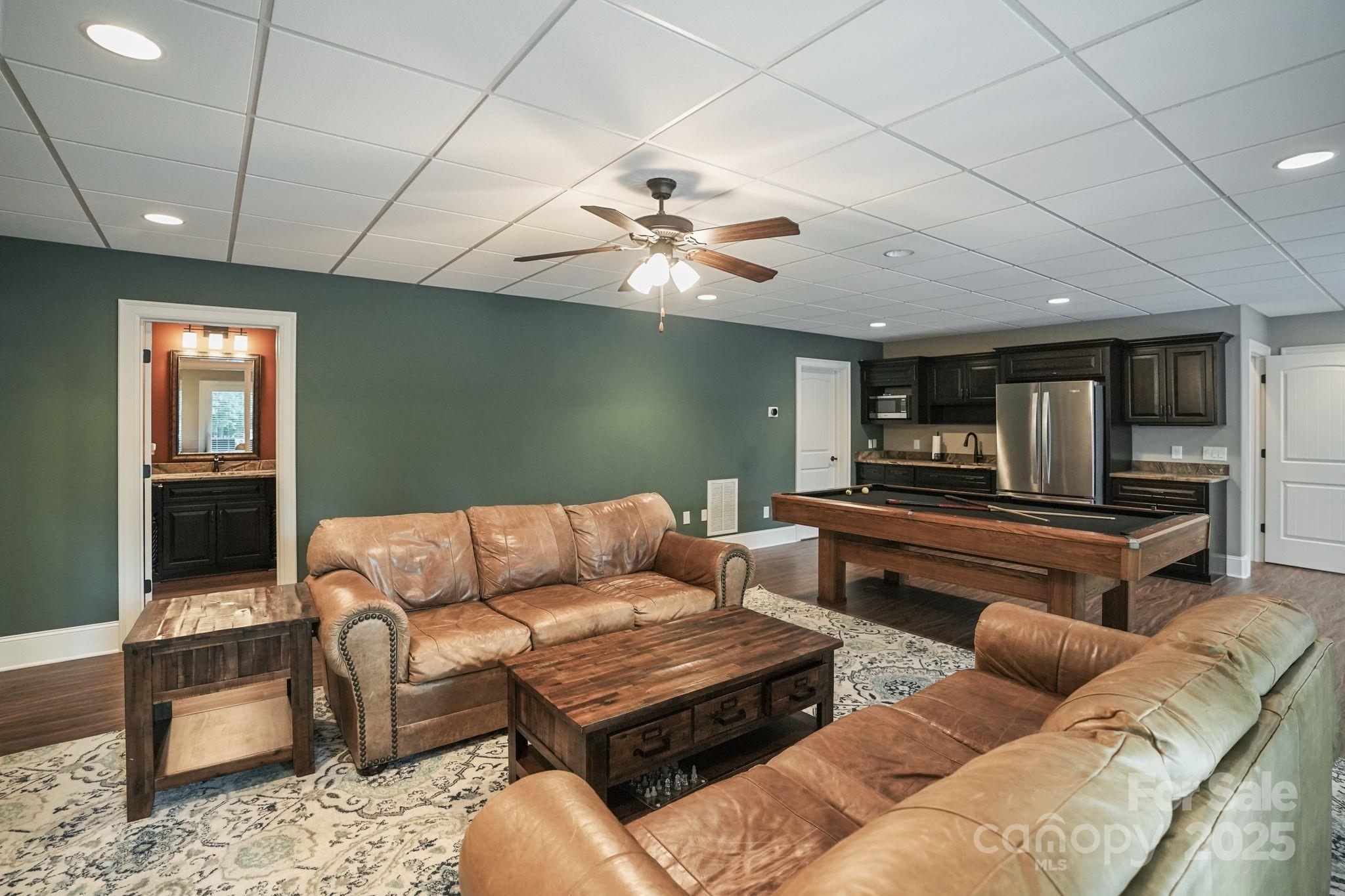 Beacon Pointe - Residential