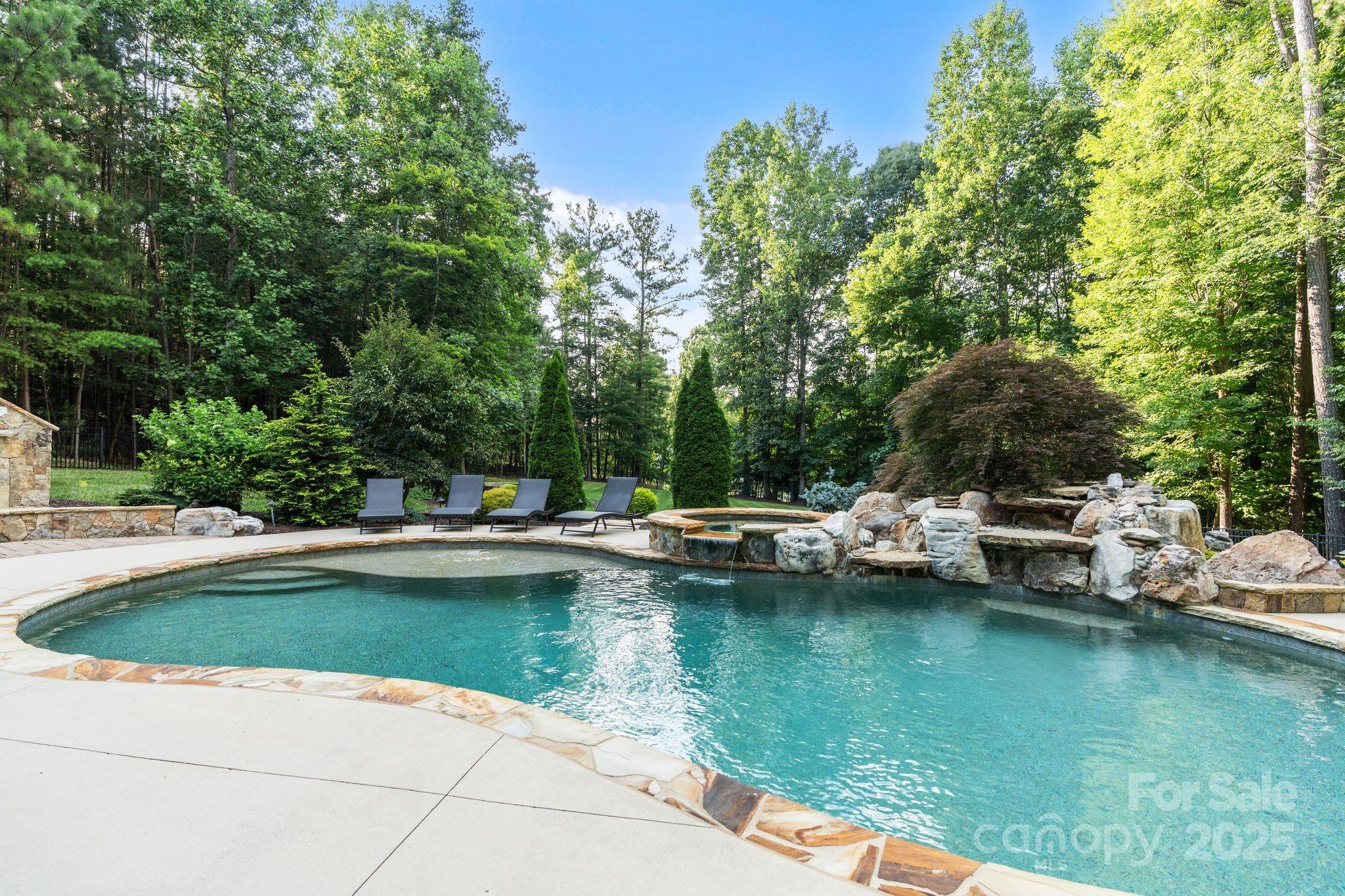 Beacon Pointe - Residential