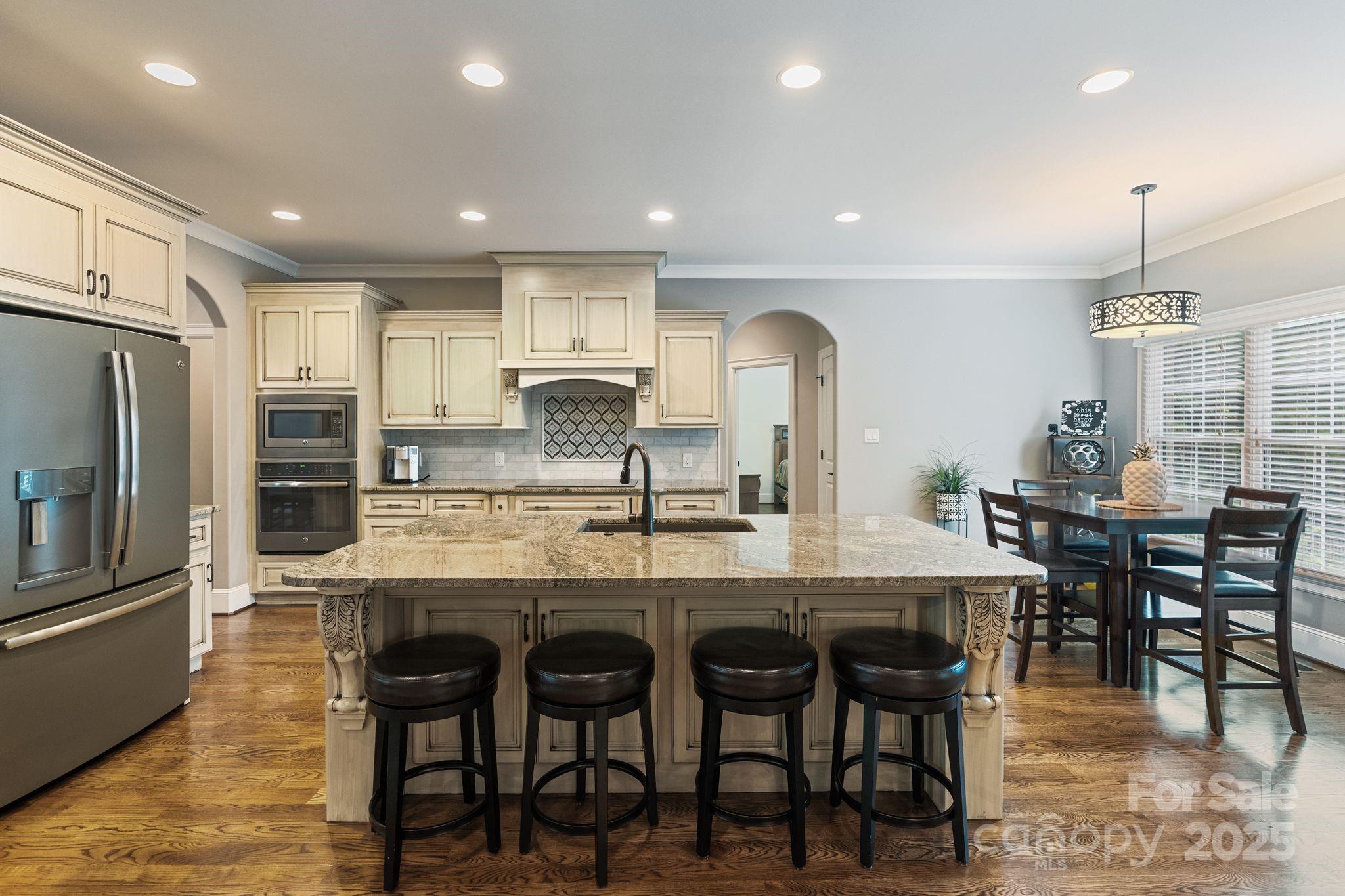 Beacon Pointe - Residential