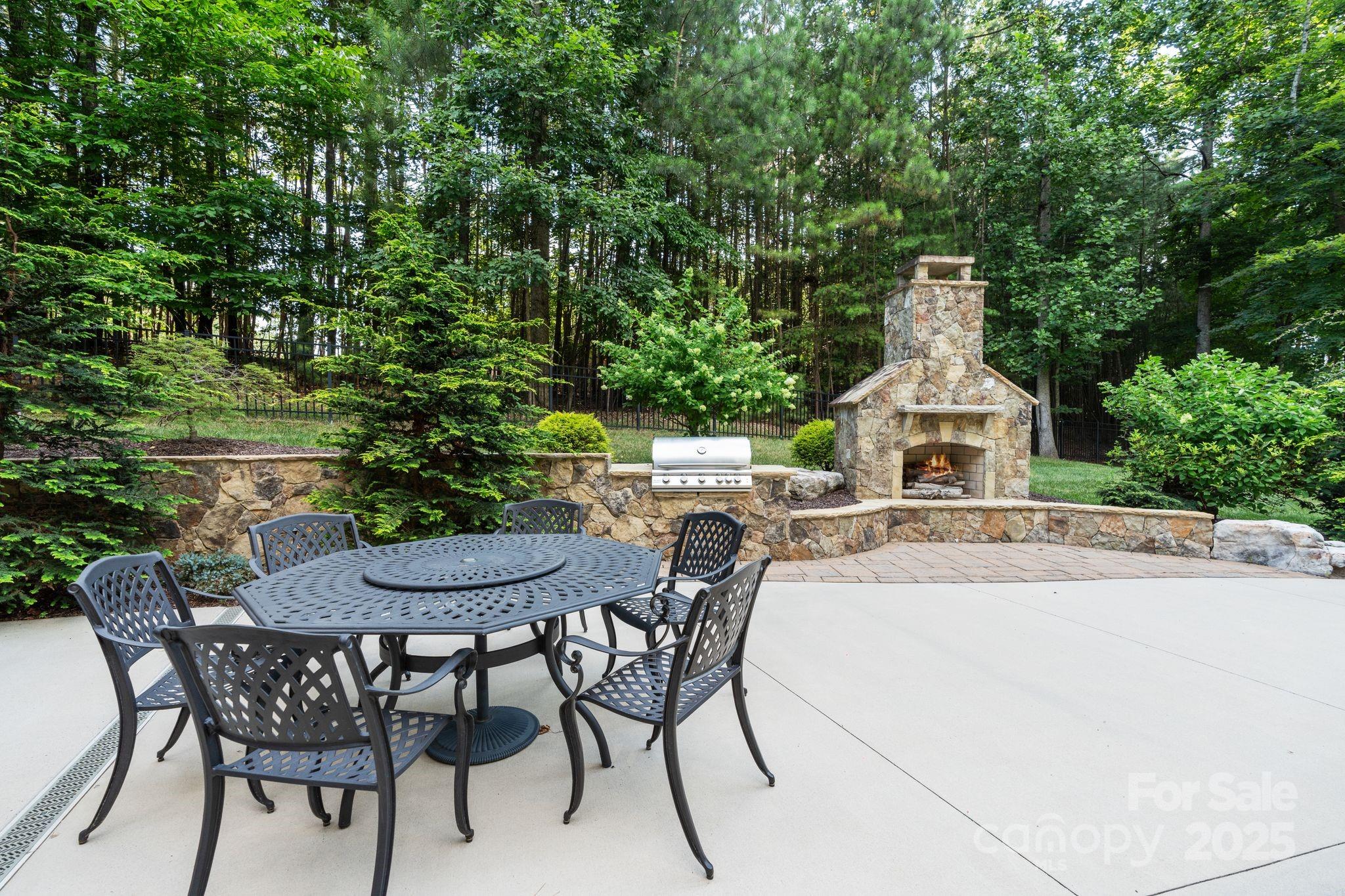 Beacon Pointe - Residential