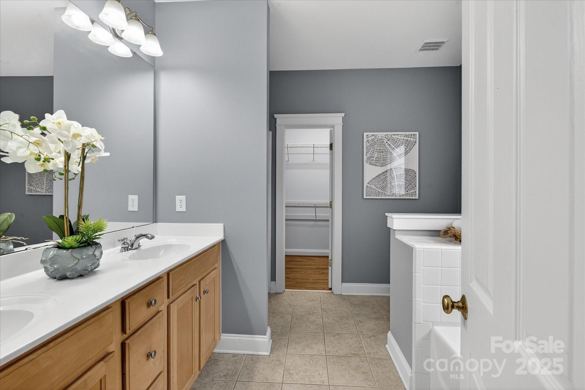 Quellin - Residential