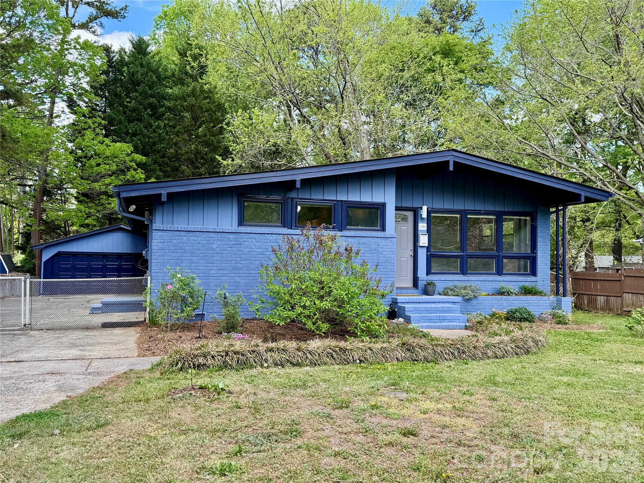 1511 Briarfield Drive