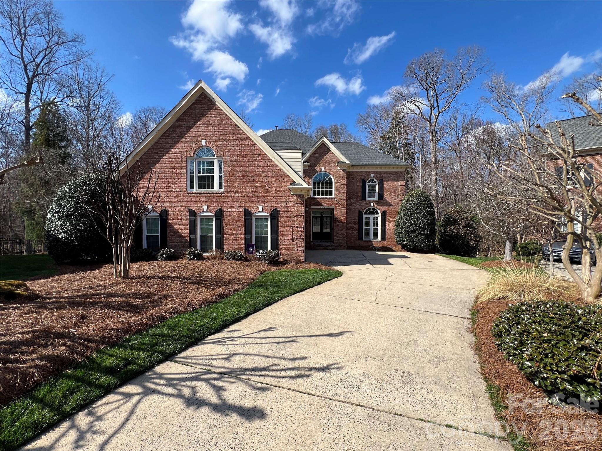 8904 Magnolia Heights Court