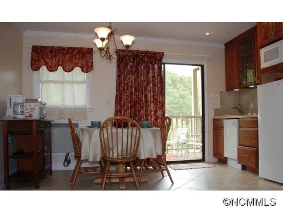 Rumbling Bald on Lake Lure - Residential