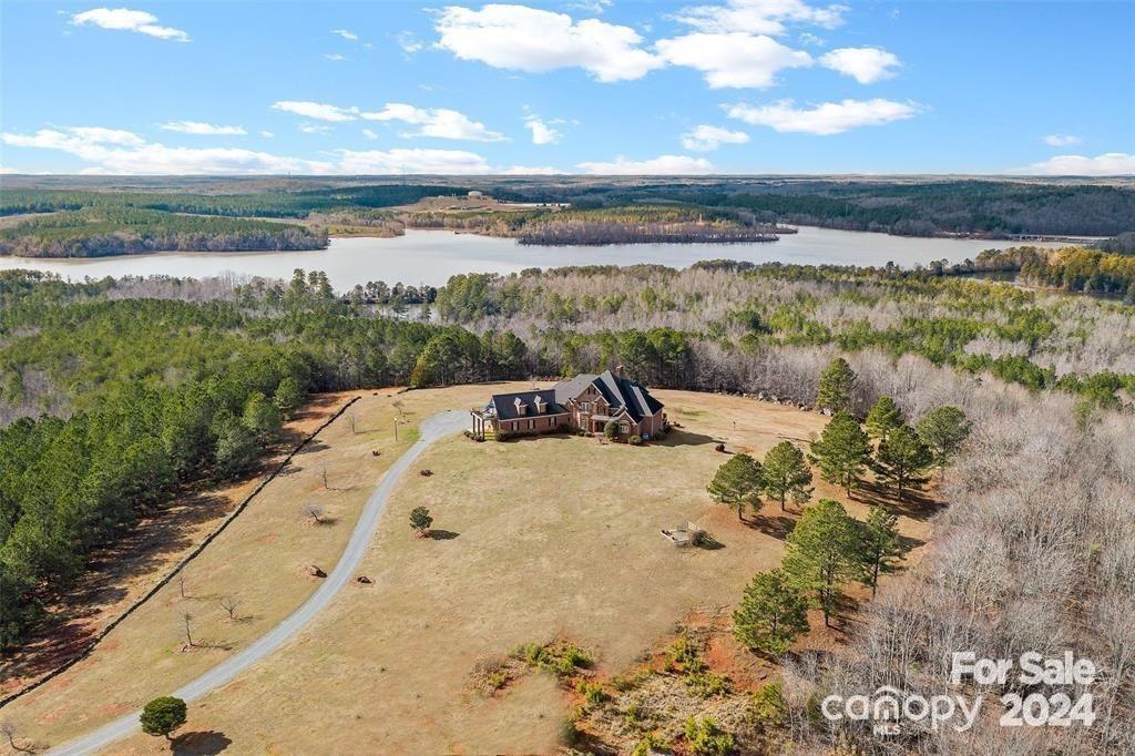 590 Tuckertown Road