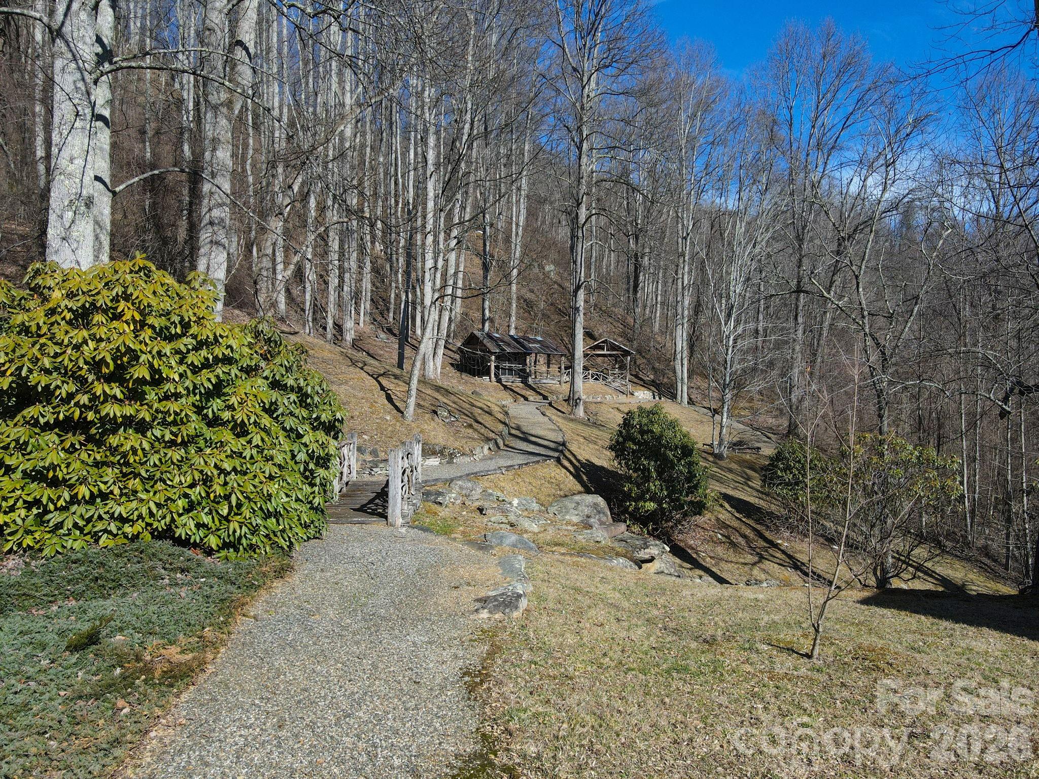 Whisper Mountain - Land