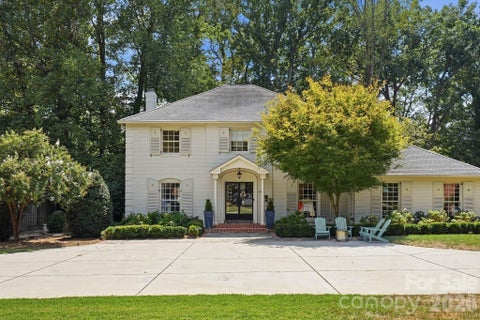 Photo of 400 Fesbrook Court, Charlotte, NC 28270 (MLS # 4421323)