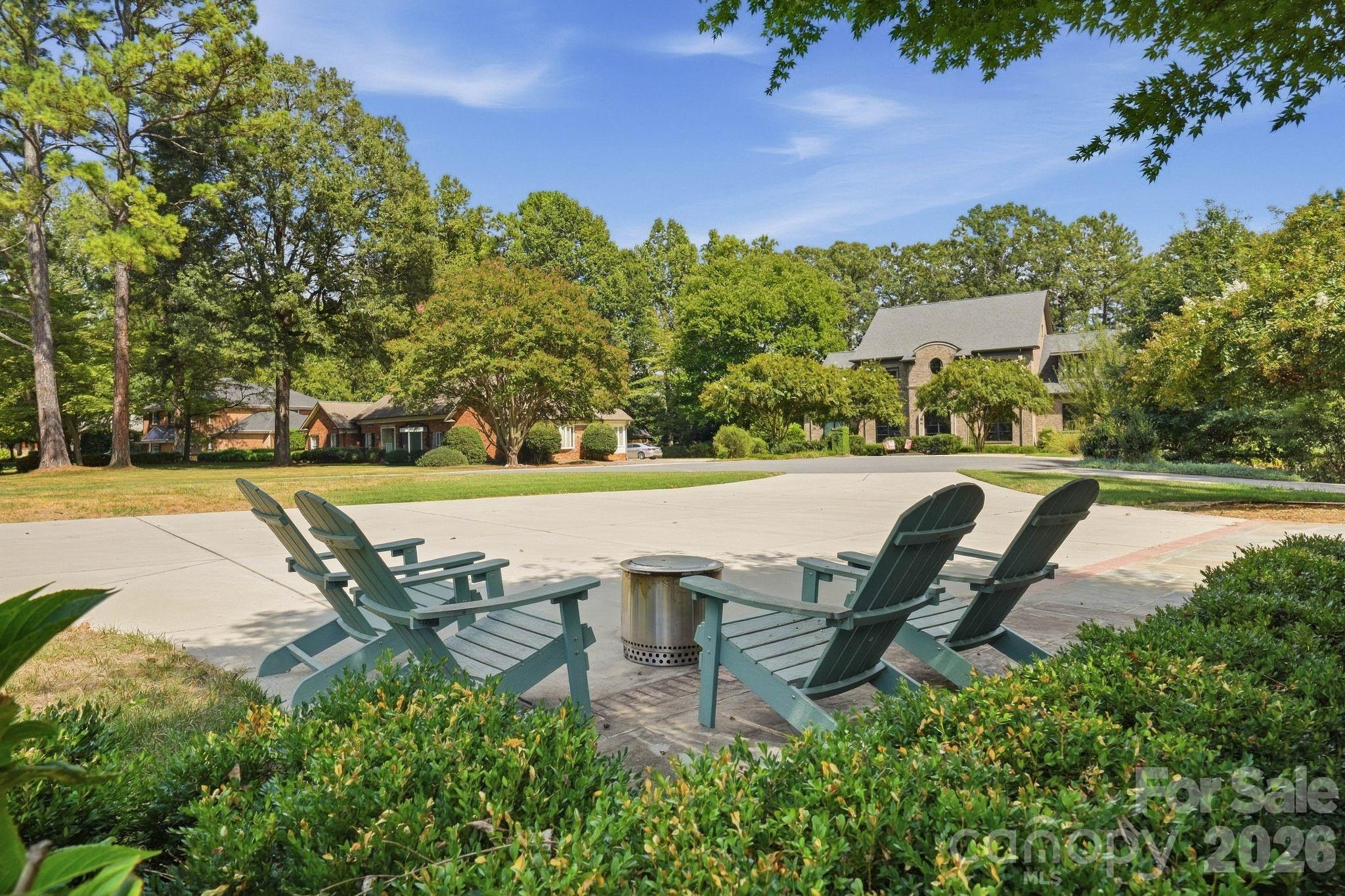 400 Fesbrook Court