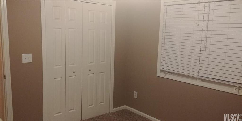 White Oak Manor - Residential