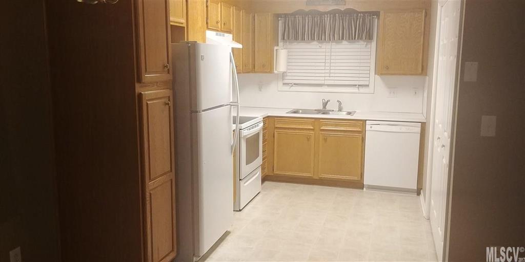 White Oak Manor - Residential