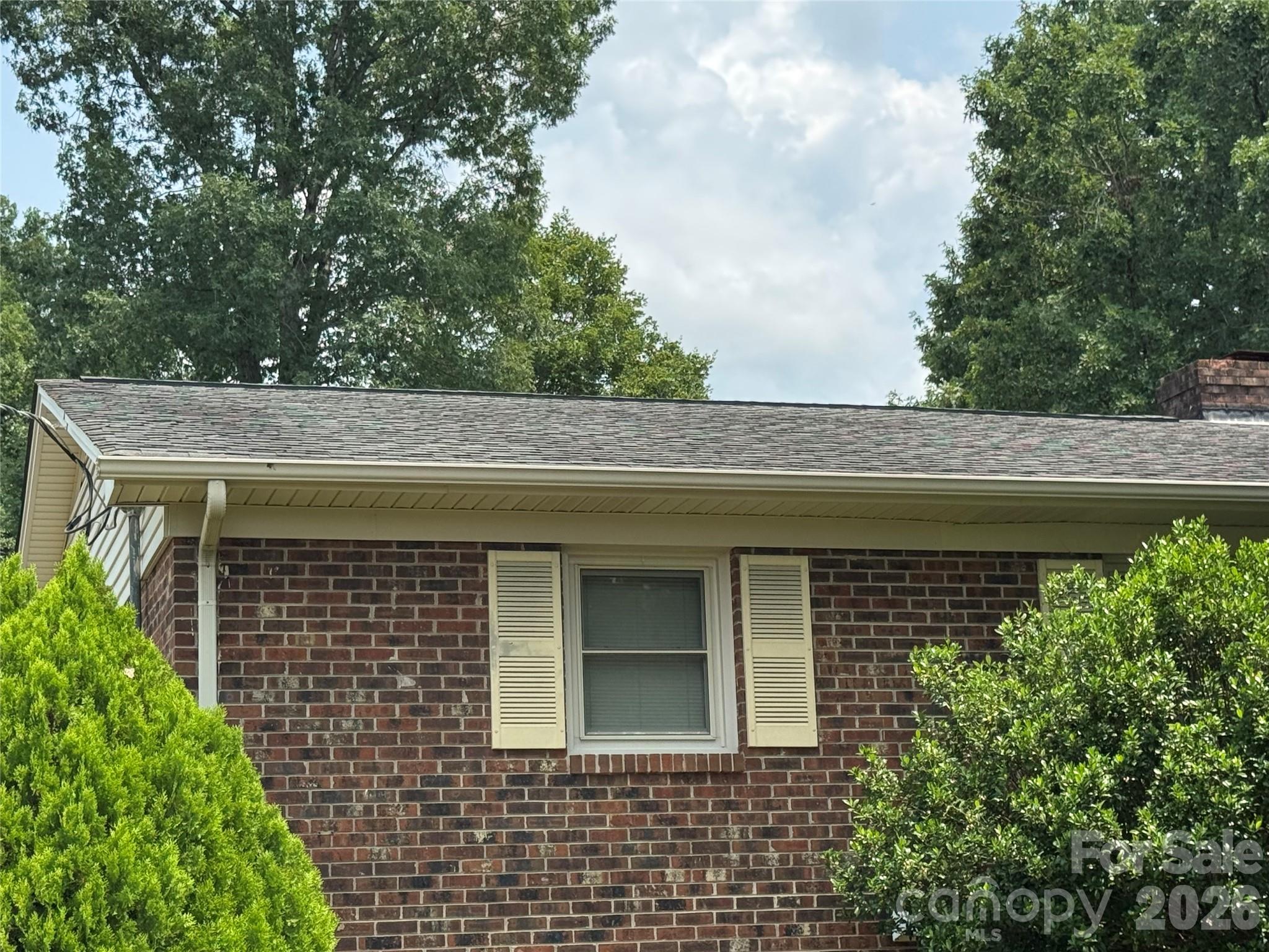 804 Lauras Lane