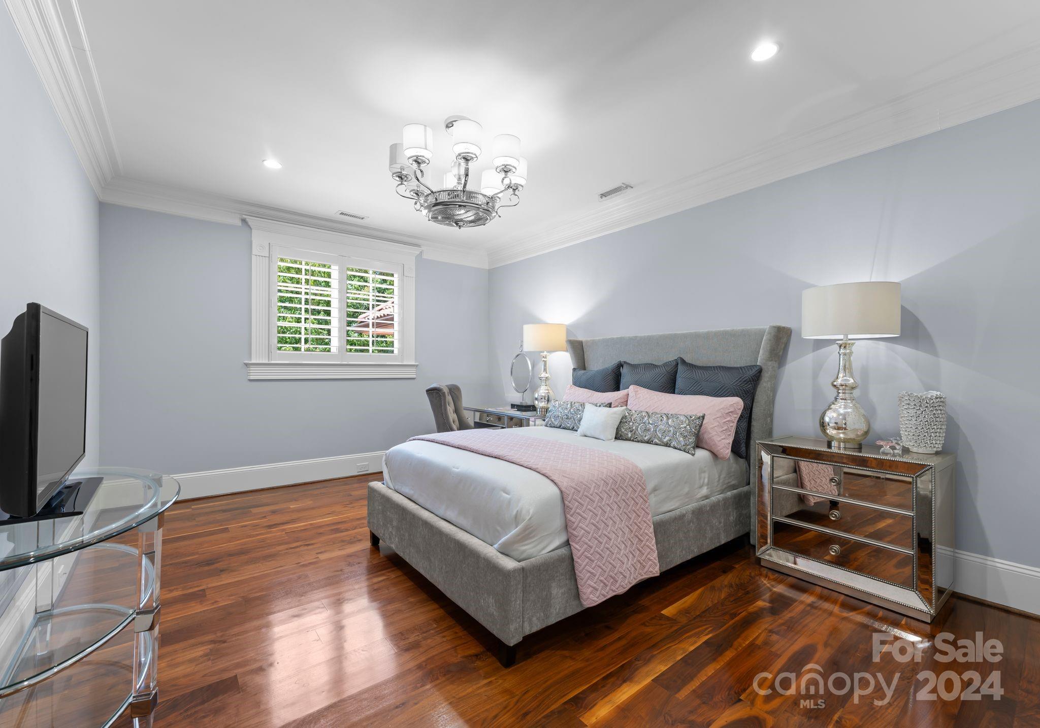 Seven Eagles - Residential