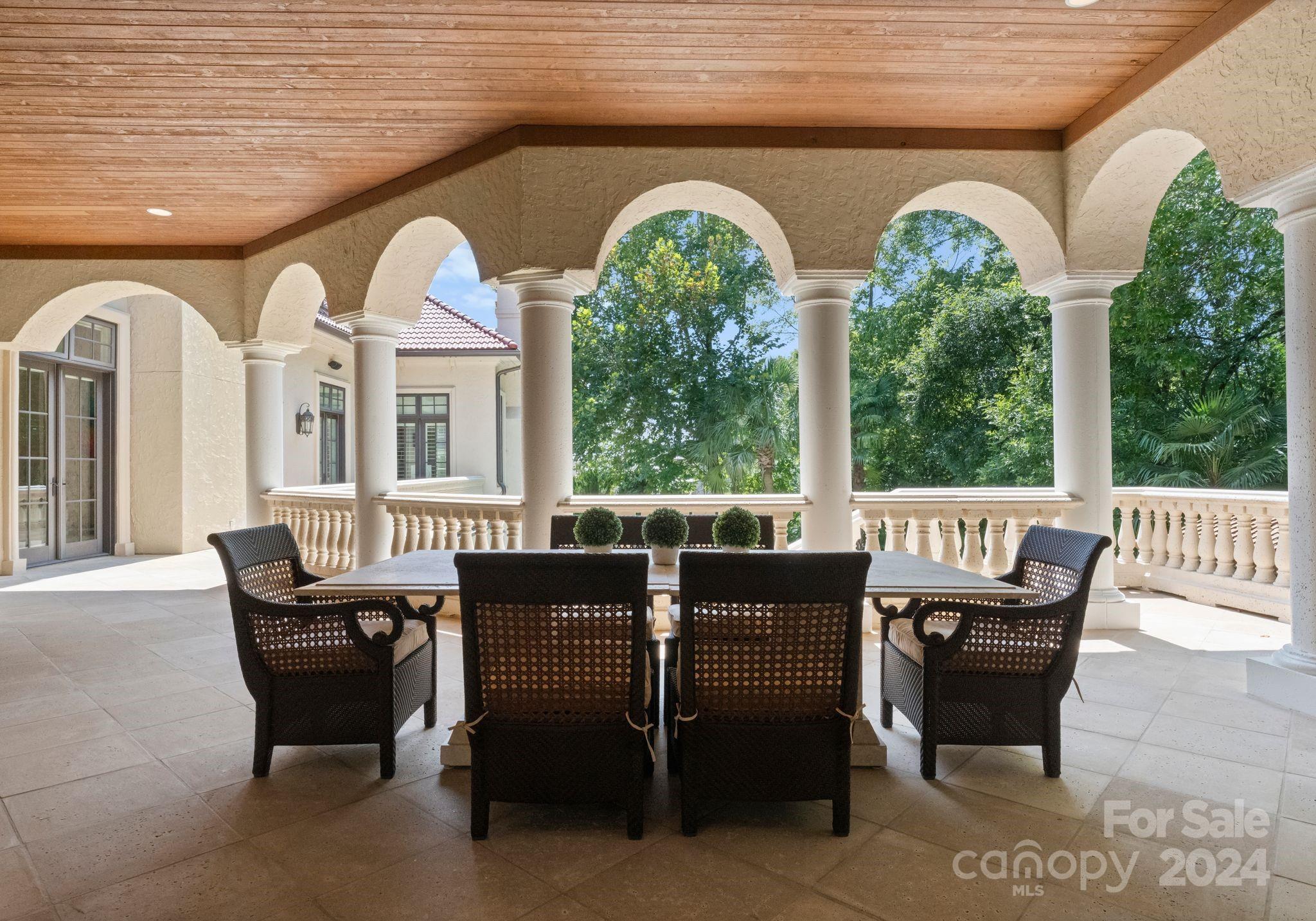 Seven Eagles - Residential