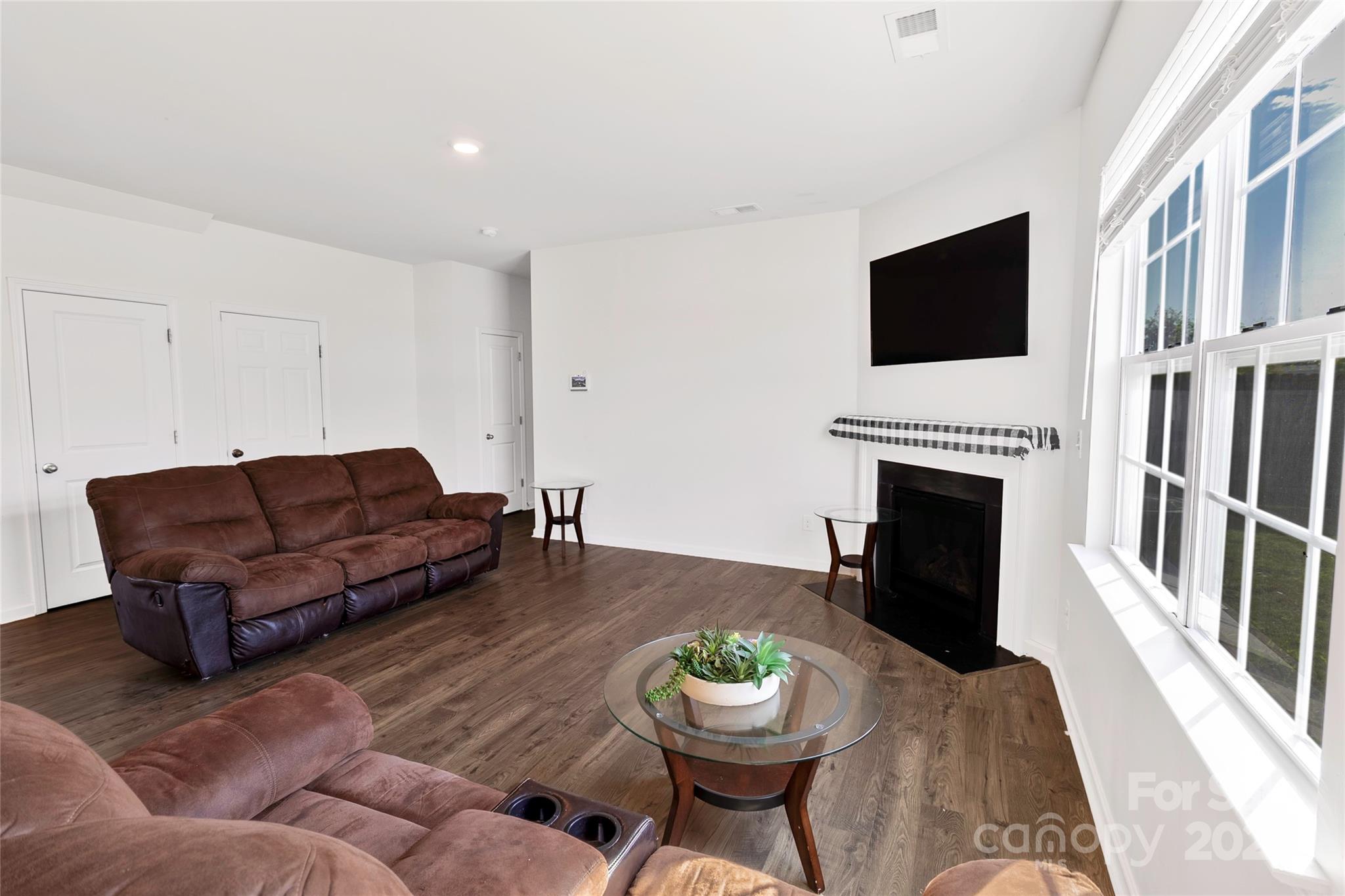 7577 Nolen Farm Drive