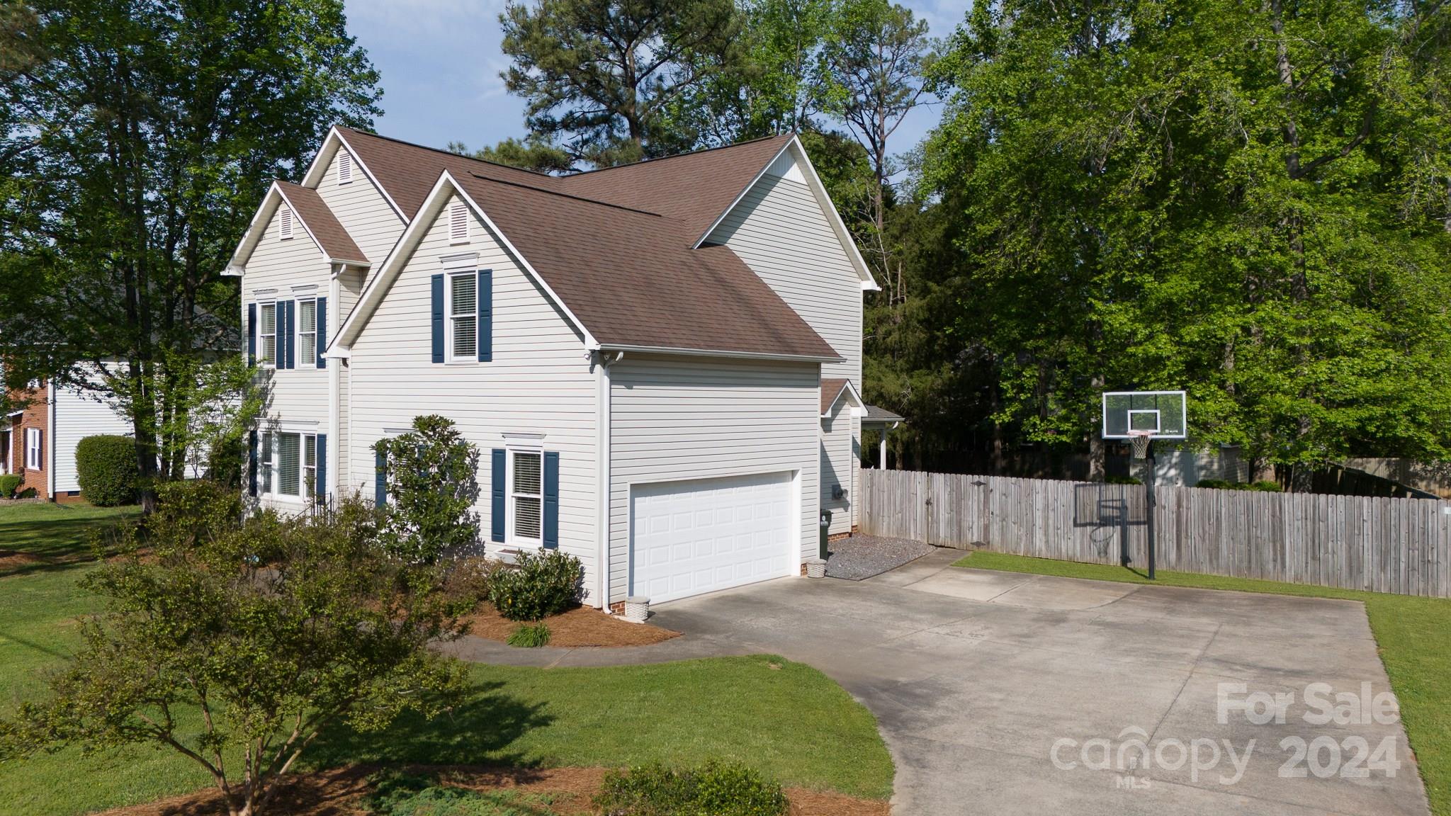 Oakhurst - Residential