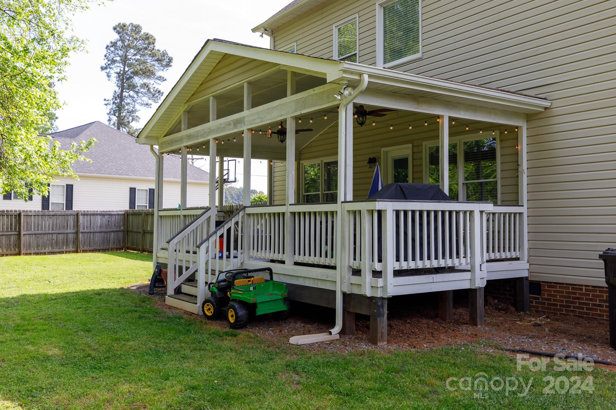 Oakhurst - Residential