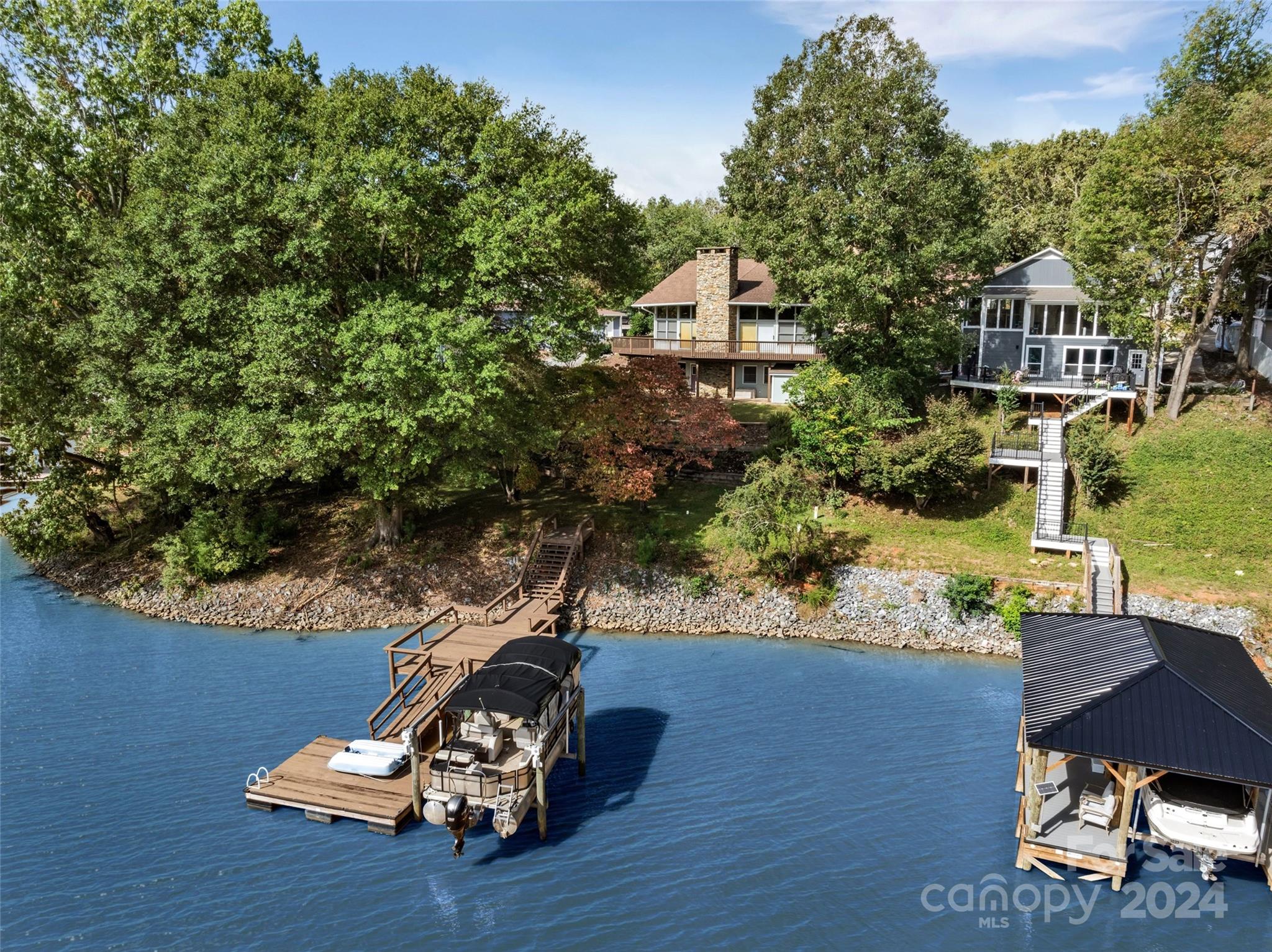 Tega Cay - Residential