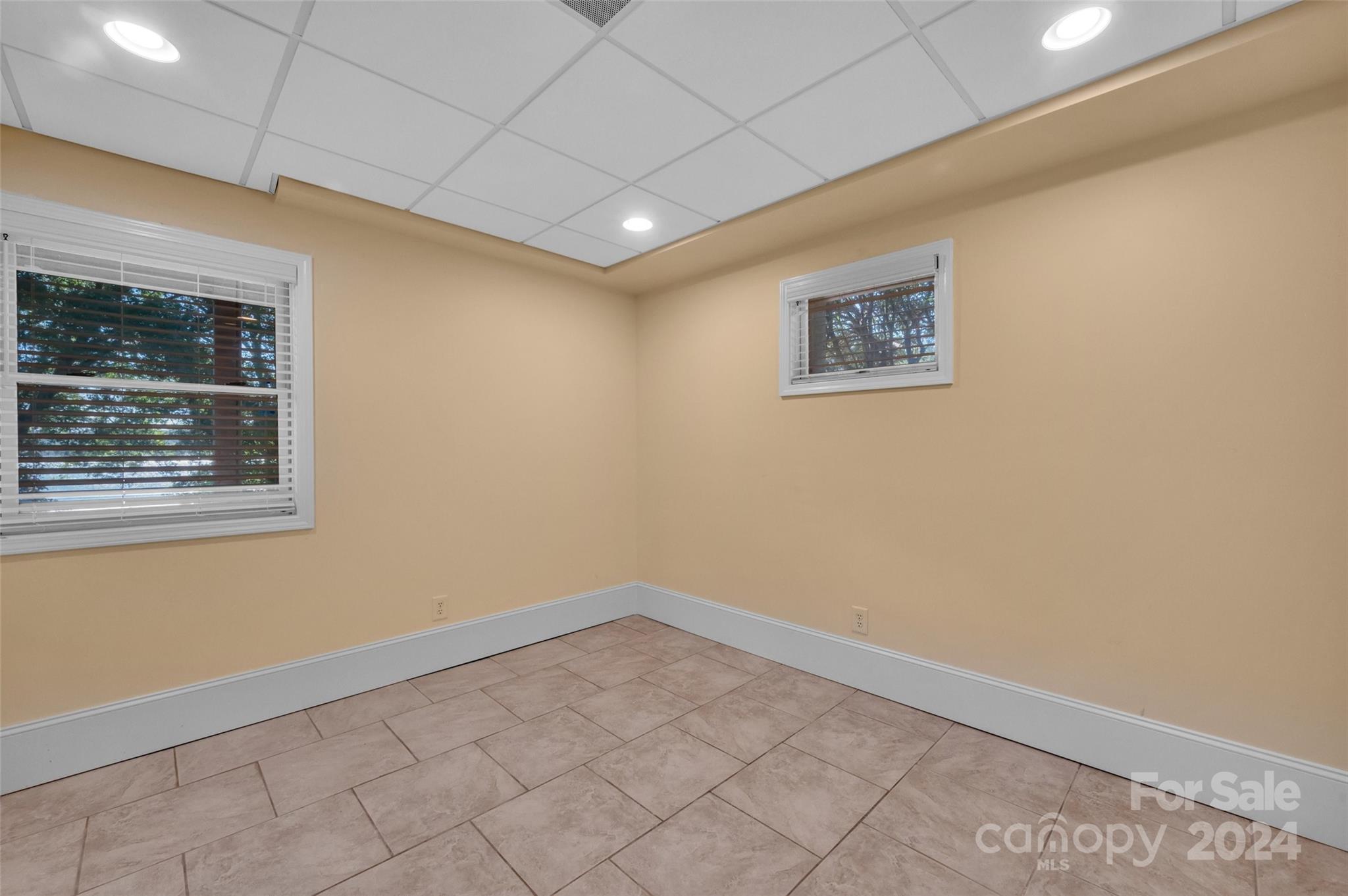 Tega Cay - Residential